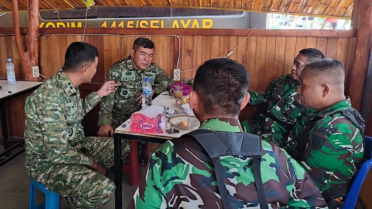 DANDIM SELAYAR INGATKAN WARGA JANGAN BAKAR LAHAN DAN BUANG PUNTUNG ROKOK SEMBARANGAN