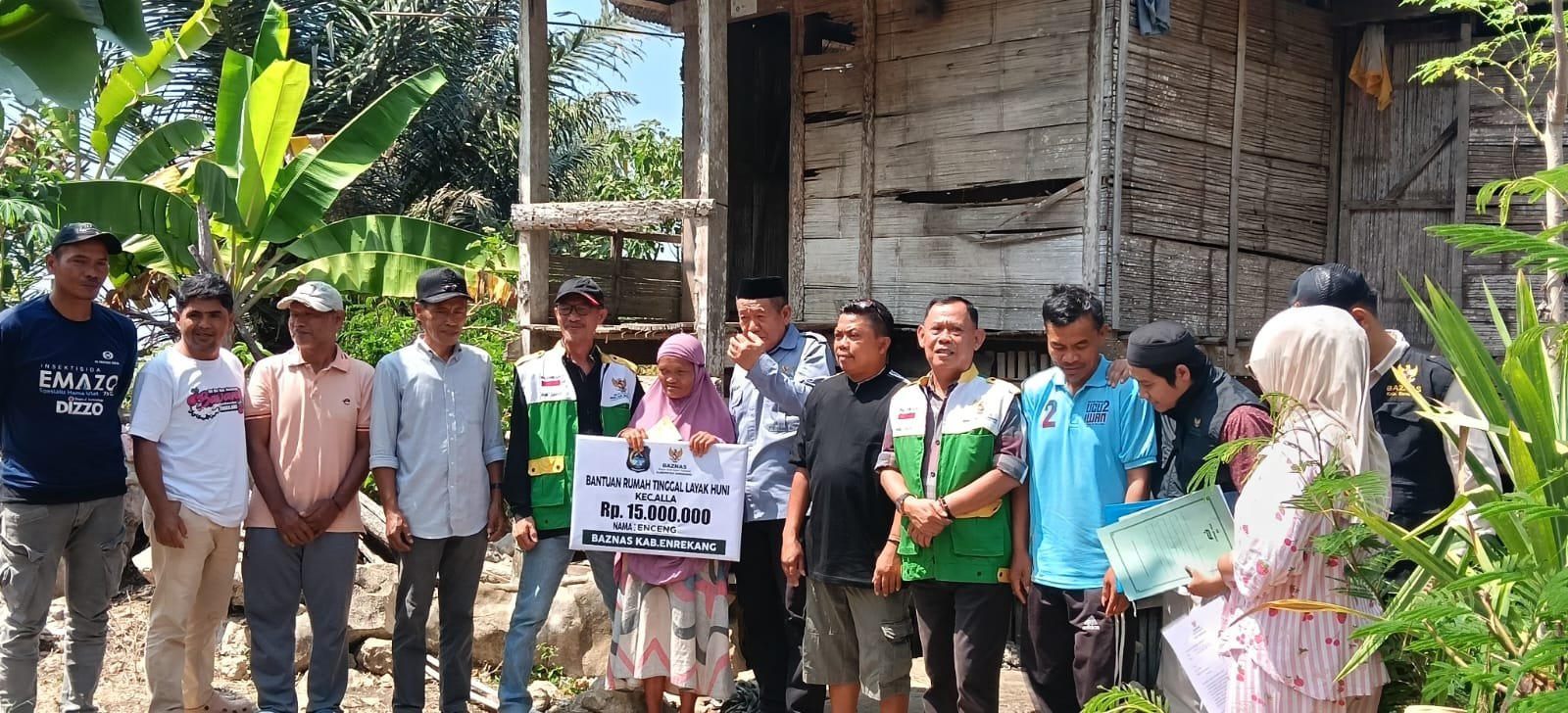 BAZNAS ENREKANG SALURKAN BANTUAN RUMAH LAYAK HUNI DI DESAMATA ALLO KECAMATAN ALLA ENREKANG