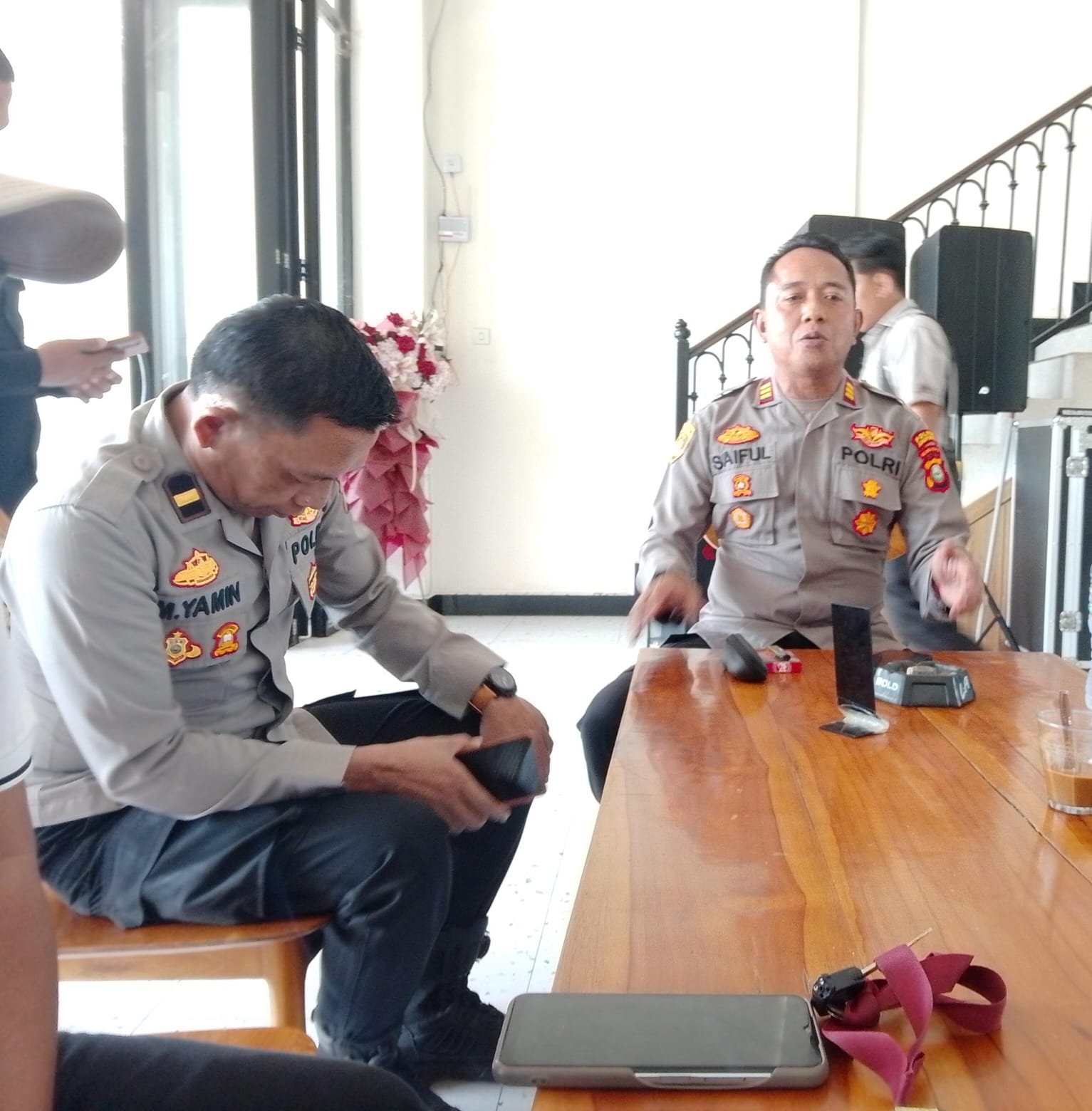 PERTEMUAN DENGAN HUMAS BARU POLRES JENEPONTO BAHAS SINERGI DAN KETERBUKAAN INFORMASI