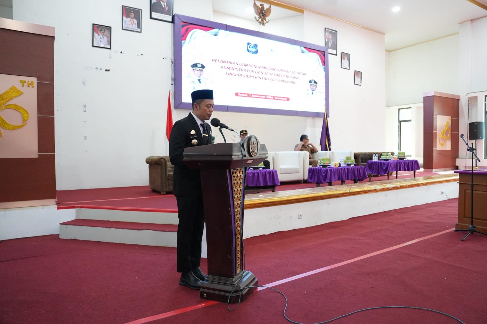 BUPATI ENREKANG KEMBALI LAKUKAN MUTASI 38 PEJABAT ADMINISTRATOR DAN PENGAWAS