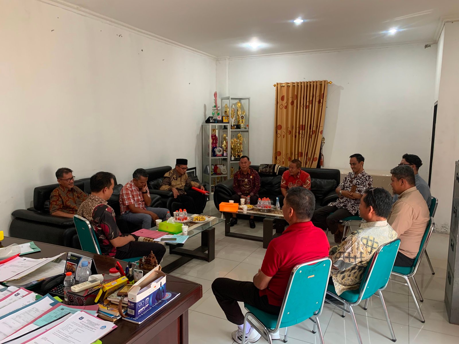 LIMA PIMPINAN BAZNAS BERSILATURAHMI DINAS PENDIDIKAN DAN KEBUDAYAAN KABUPATEN ENREKANG