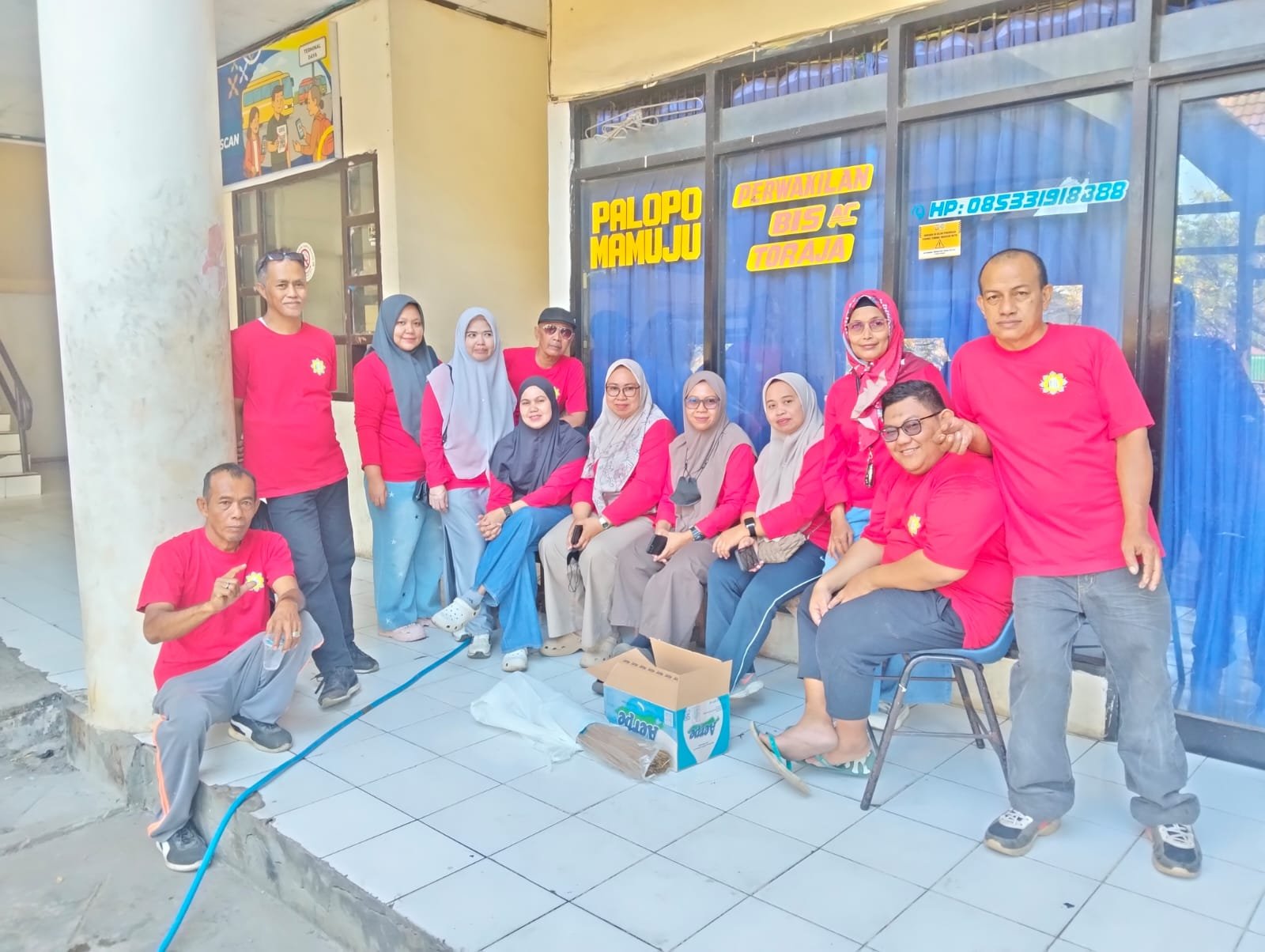 PEGAWAI PERUMDA TERMINAL MAKASSAR METRO GELAR KERJA BAKTI MASSA SAMBUT WORD CLEANUP DAY 2026
